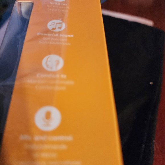 NEW PHILIPS IN-EAR UP BEAT TRUECWIRELESS EARPHONES - Picture 3 of 4